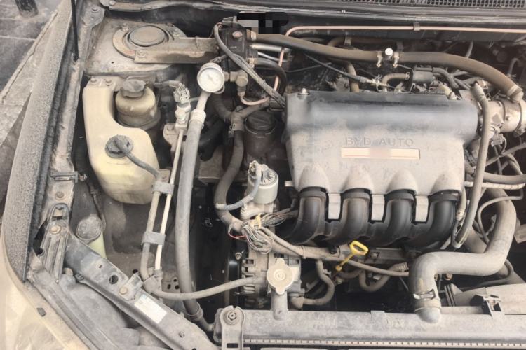 Used BYD F3 2012 Energy-Saving Model 1.5L Manual Comfort Version Engine Bay Right