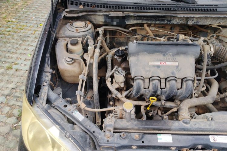 Used BYD F3 2012 Energy-Saving Edition 1.5L Manual Standard Model Engine Bay Right
