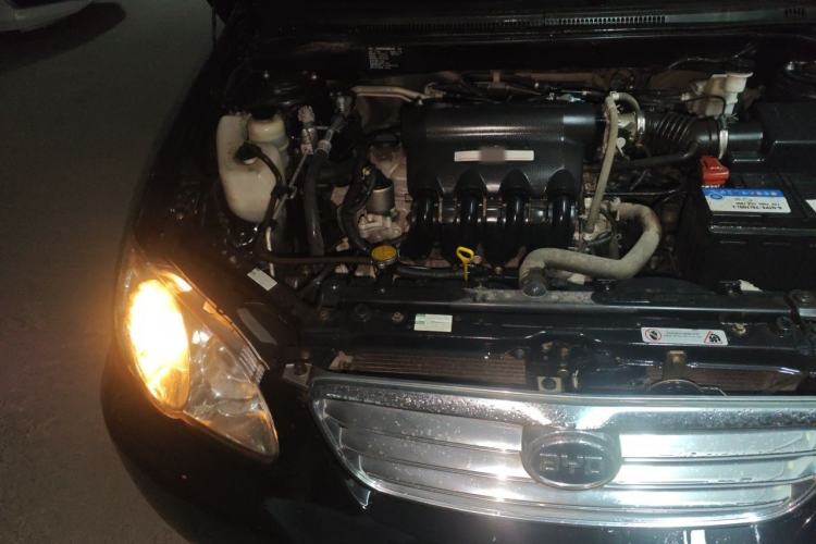 Used BYD F3 2012 Energy-Saving Model 1.5L Manual Comfort Version Engine Bay Right