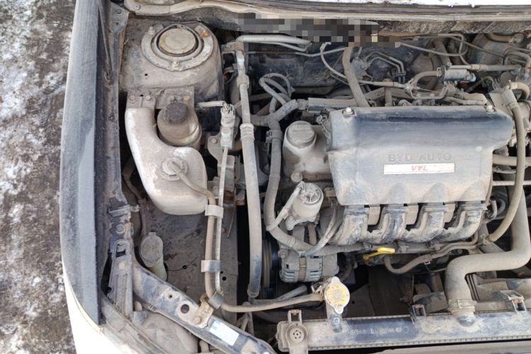 Used BYD F3 2012 Energy-Saving Model 1.5L Manual Comfort Version Engine Bay Right