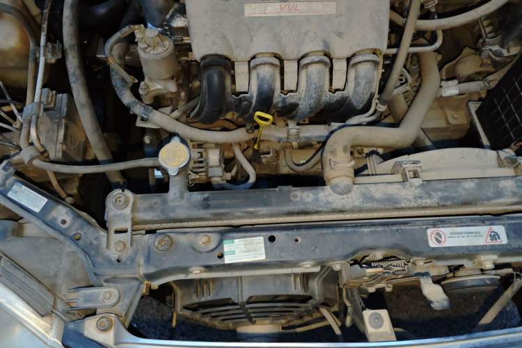 Used BYD F3 2012 Energy-Saving Model 1.5L Manual Comfort Version Engine Bay Right