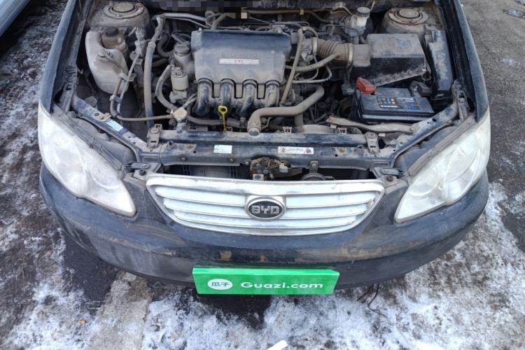 Used BYD F3 2012 Energy-Saving Model 1.5L Manual Comfort Version Engine Bay