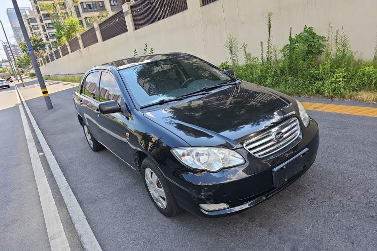 Used BYD F3 2012 Energy-Saving Model 1.5L Manual Comfort Version Exterior 2