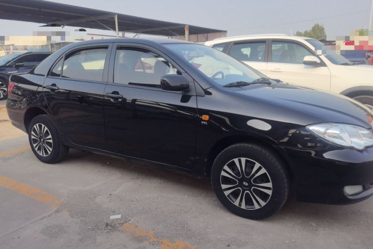 Used BYD F3 2012 Energy-Saving Model 1.5L Manual Comfort Version Exterior 2