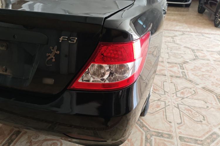 Used BYD F3 2012 Energy-Saving Model 1.5L Manual Comfort Version Exterior 3