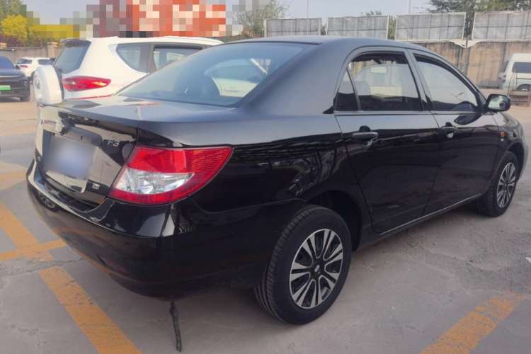 Used BYD F3 2012 Energy-Saving Model 1.5L Manual Comfort Version Exterior 3