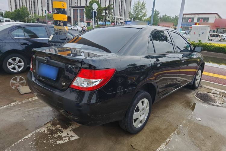 Used BYD F3 2012 Energy-Saving Model 1.5L Manual Comfort Version Exterior 4