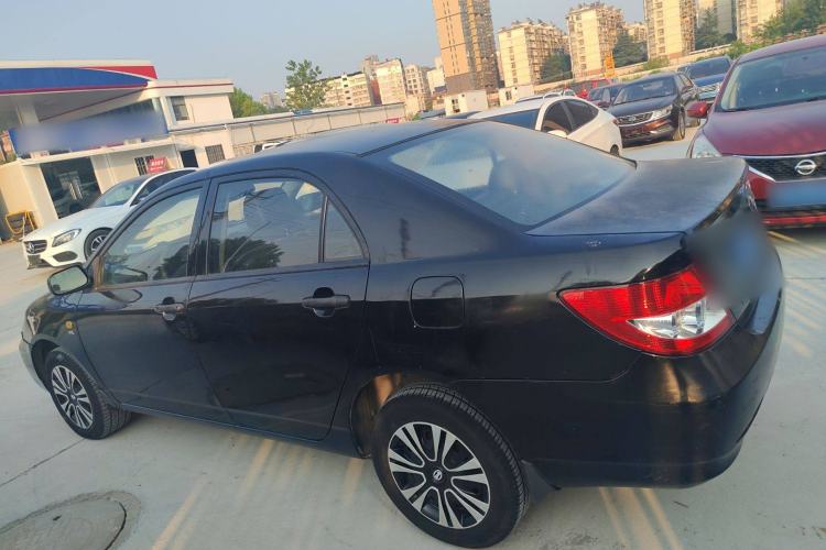 Used BYD F3 2012 Energy-Saving Model 1.5L Manual Comfort Version Exterior 5