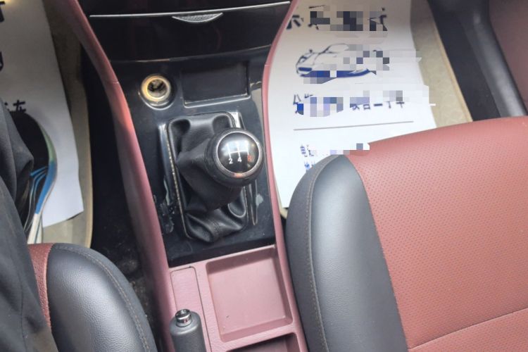 Used BYD F3 2012 Energy-Saving Model 1.5L Manual Comfort Version Gear Lever