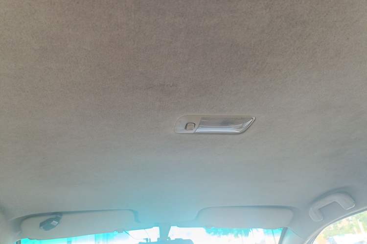Used BYD F3 2012 Energy-Saving Model 1.5L Manual Comfort Version Headliner