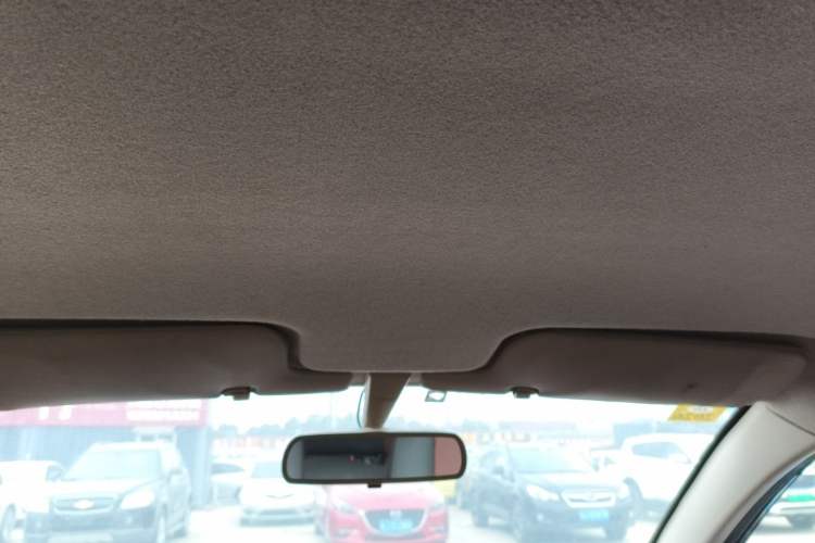 Used BYD F3 2012 Energy-Saving Model 1.5L Manual Comfort Version Headliner