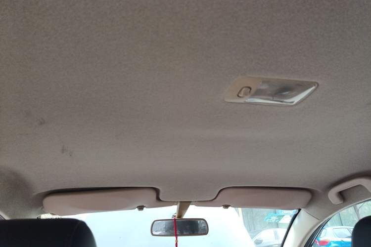 Used BYD F3 2012 Energy-Saving Model 1.5L Manual Comfort Version Headliner