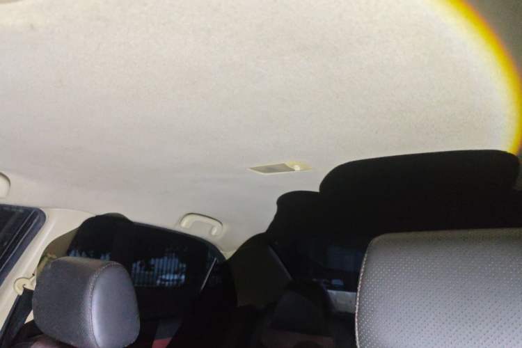 Used BYD F3 2012 Energy-Saving Model 1.5L Manual Comfort Version Headliner