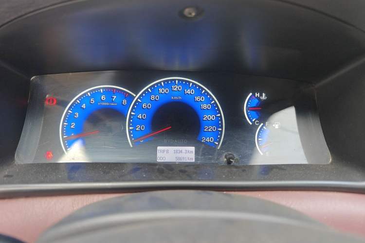 Used BYD F3 2012 Energy-Saving Model 1.5L Manual Comfort Version Instrument Cluster