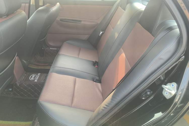 Used BYD F3 2012 Energy-Saving Model 1.5L Manual Comfort Version Interior 1