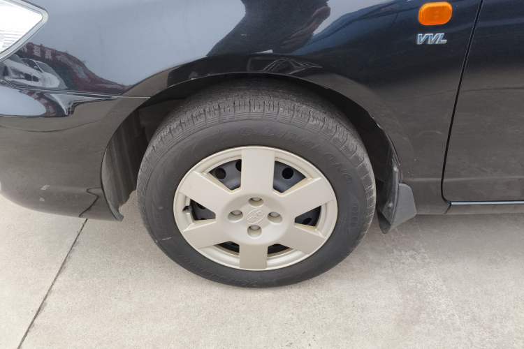 Used BYD F3 2012 Energy-Saving Model 1.5L Manual Comfort Version Left Front Wheel Hub
