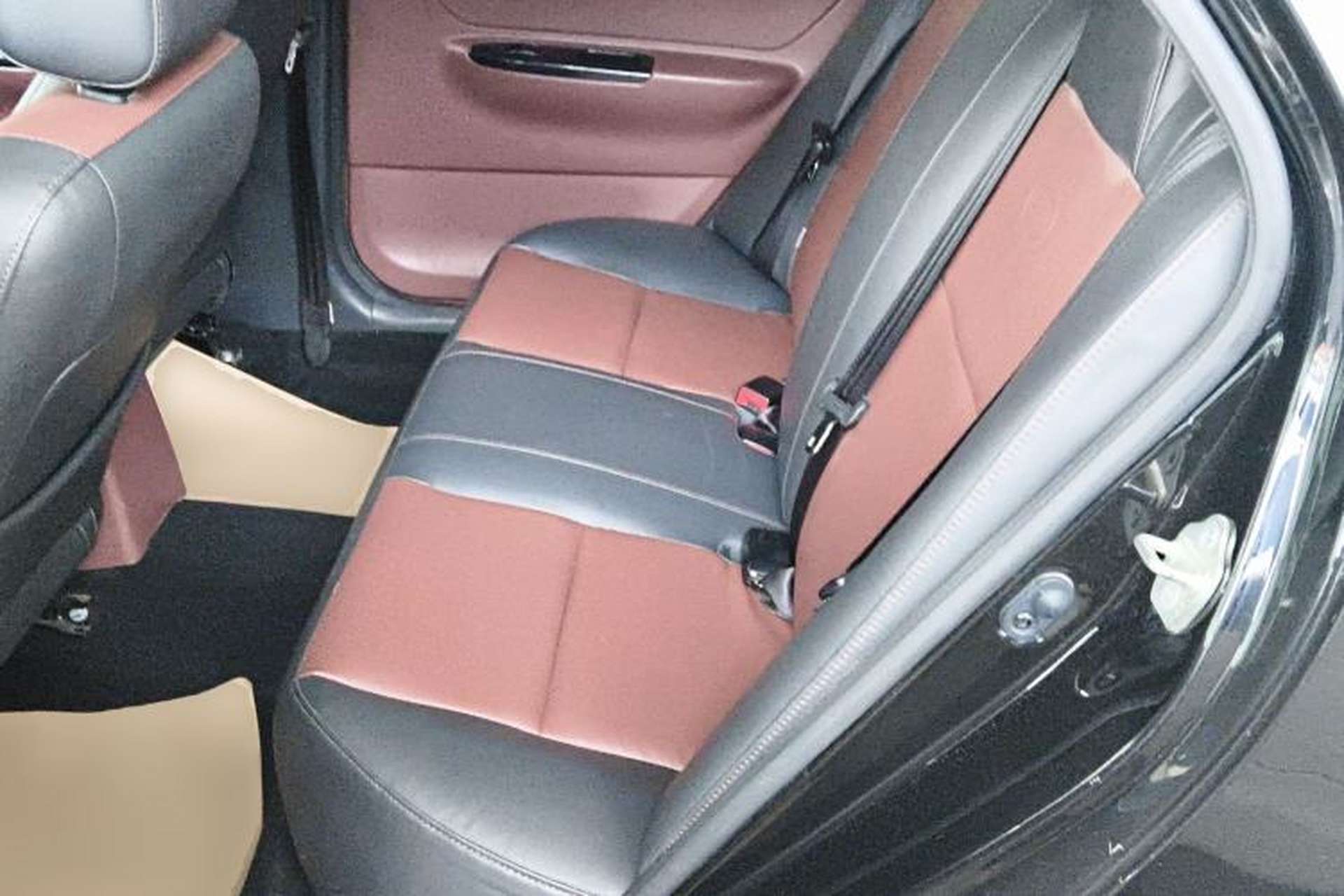 Used BYD F3 2012 Energy-Saving Model 1.5L Manual Comfort Version Left Rear Seat