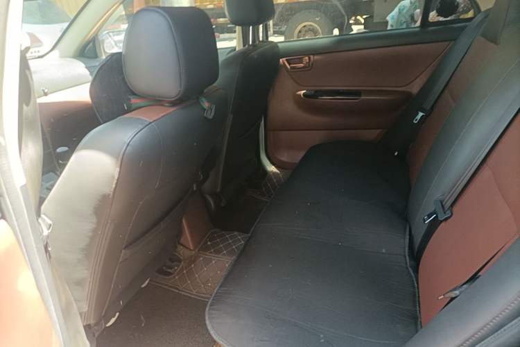 Used BYD F3 2012 Energy-Saving Model 1.5L Manual Comfort Version Left Rear Seat