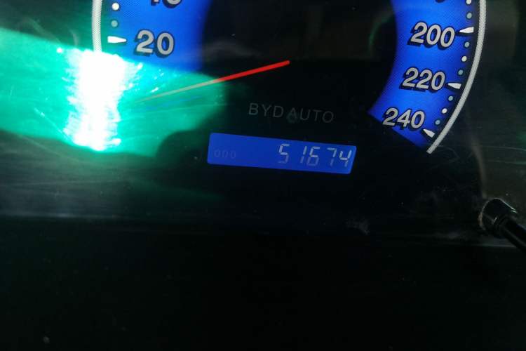 Used BYD F3 2012 Energy-Saving Model 1.5L Manual Comfort Version Odometer Close Up