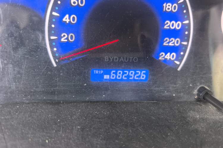Used BYD F3 2012 Energy-Saving Model 1.5L Manual Comfort Version Odometer Close Up