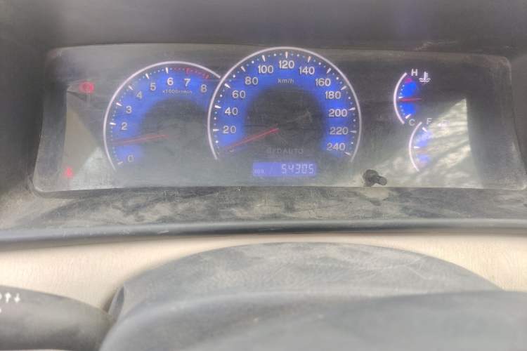 Used BYD F3 2012 Energy-Saving Model 1.5L Manual Comfort Version Odometer Close Up
