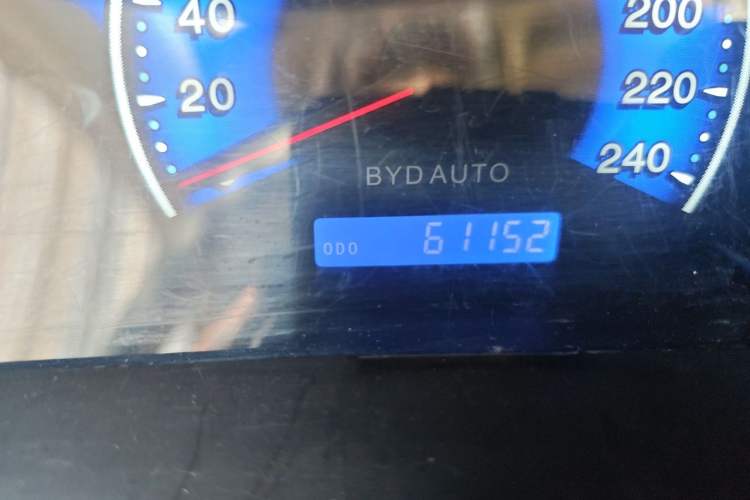 Used BYD F3 2012 Energy-Saving Model 1.5L Manual Comfort Version Odometer Close Up