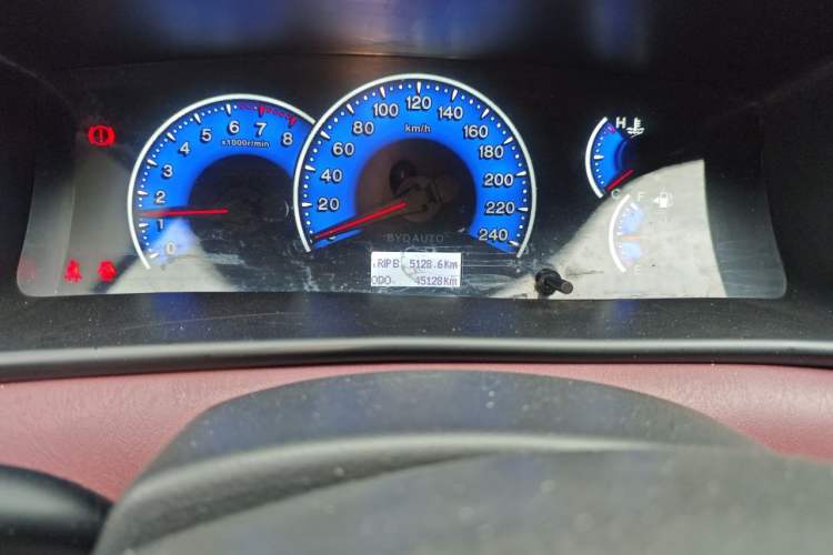 Used BYD F3 2012 Energy-Saving Model 1.5L Manual Comfort Version Odometer Close Up