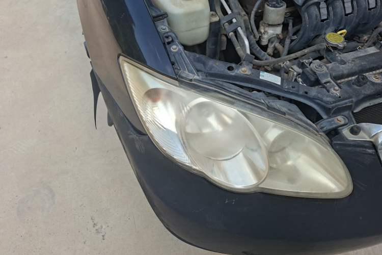 Used BYD F3 2012 Energy-Saving Model 1.5L Manual Comfort Version Right Front Headlight
