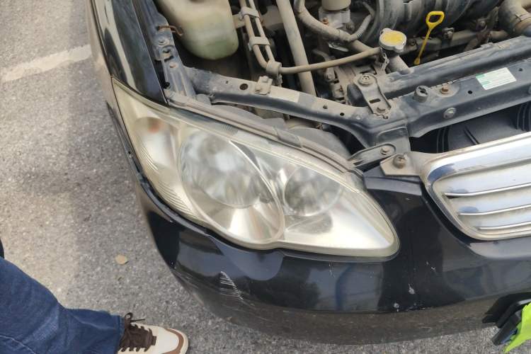 Used BYD F3 2012 Energy-Saving Edition 1.5L Manual Standard Model Right Front Headlight