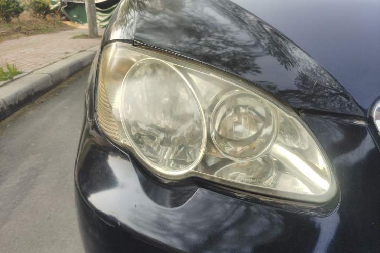Used BYD F3 2012 Energy-Saving Model 1.5L Manual Comfort Version Right Front Headlight