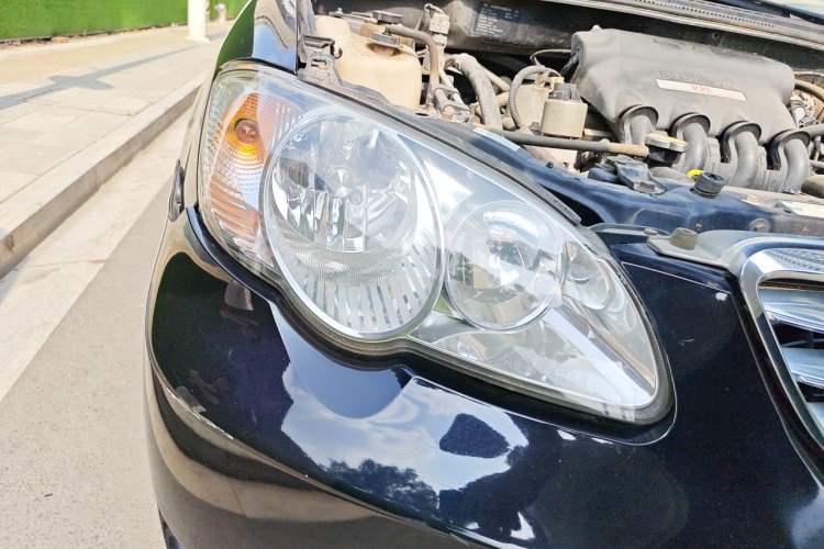 Used BYD F3 2012 Energy-Saving Model 1.5L Manual Comfort Version Right Front Headlight
