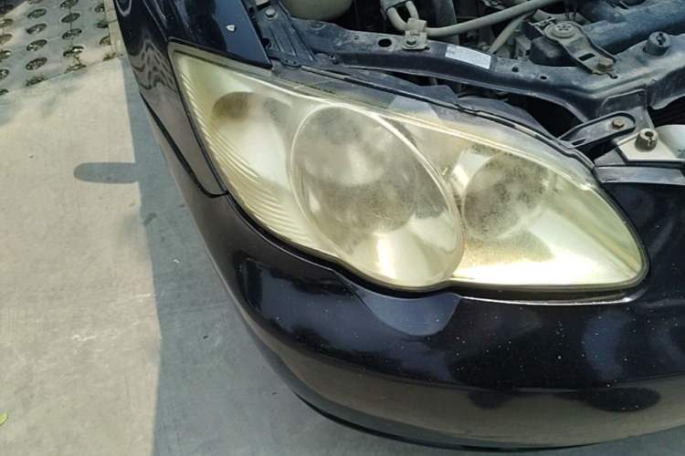 Used BYD F3 2012 Energy-Saving Model 1.5L Manual Comfort Version Right Front Headlight