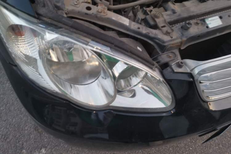Used BYD F3 2012 Energy-Saving Model 1.5L Manual Comfort Version Right Front Headlight