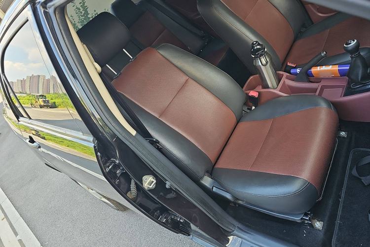 Used BYD F3 2012 Energy-Saving Model 1.5L Manual Comfort Version Right Front Seat