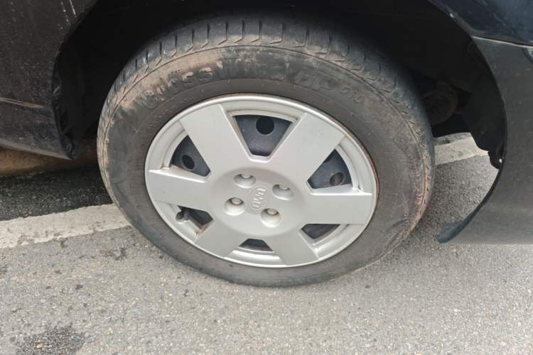 Used BYD F3 2012 Energy-Saving Edition 1.5L Manual Standard Model Right Front Wheel Hub