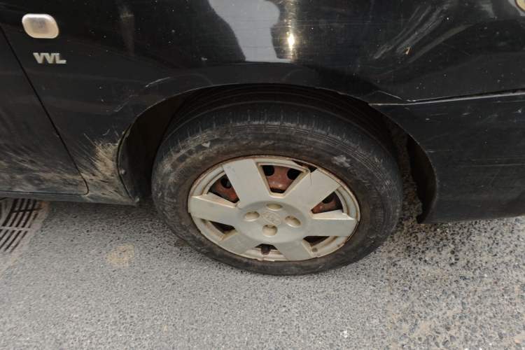 Used BYD F3 2012 Energy-Saving Model 1.5L Manual Comfort Version Right Front Wheel Hub