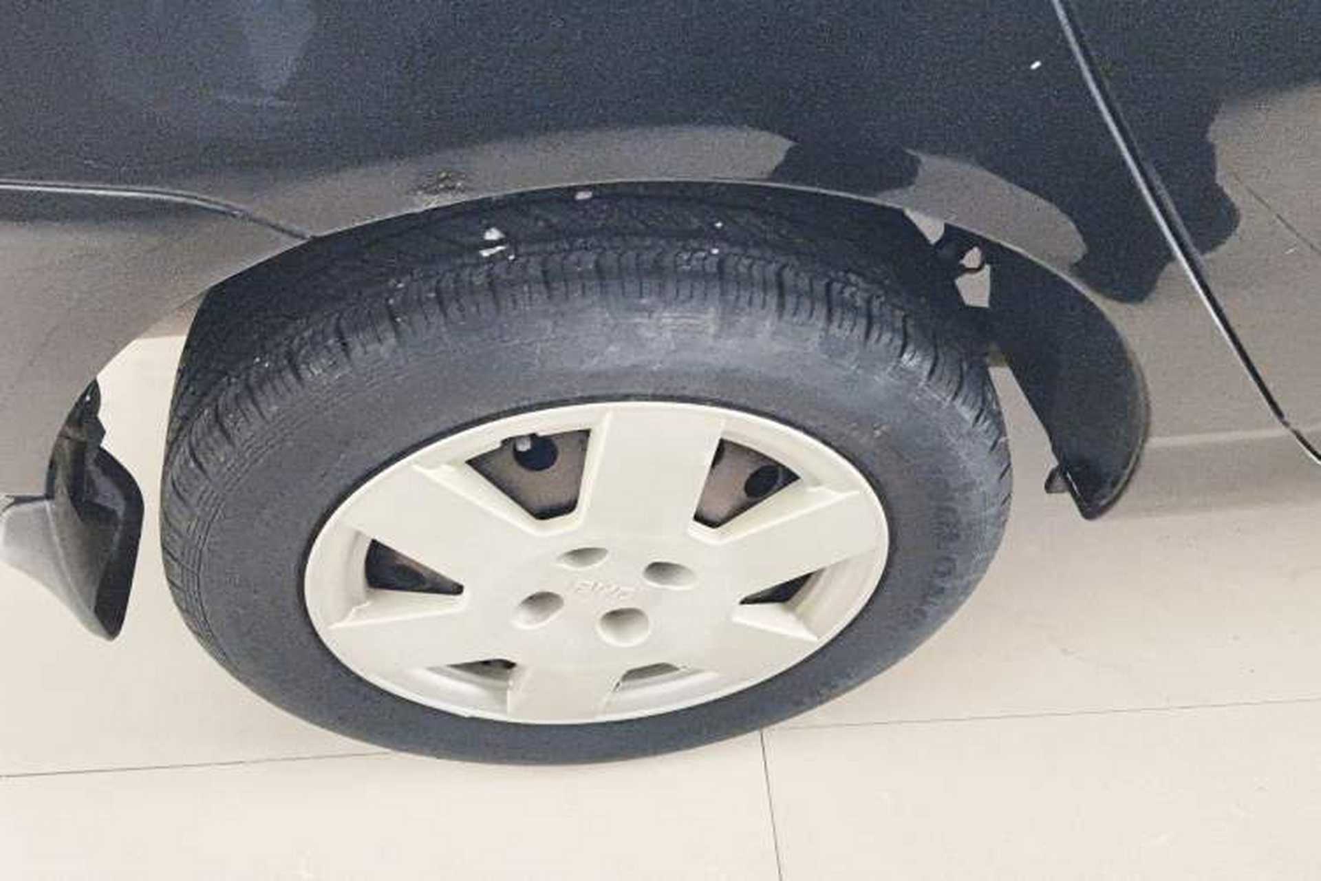 Used BYD F3 2012 Energy-Saving Model 1.5L Manual Comfort Version Right Rear Wheel Hub