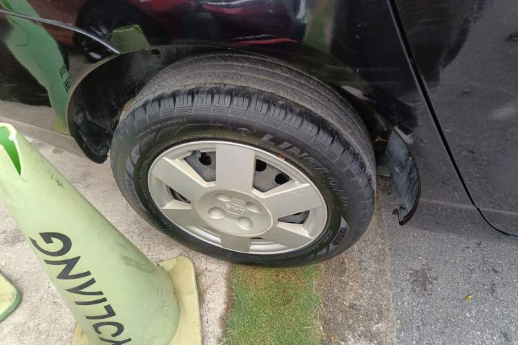 Used BYD F3 2012 Energy-Saving Model 1.5L Manual Comfort Version Right Rear Wheel Hub
