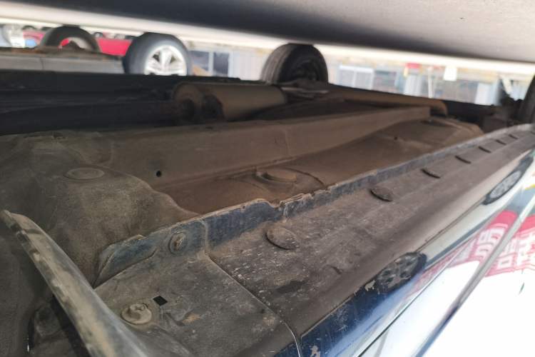 Used BYD F3 2012 Energy-Saving Model 1.5L Manual Comfort Version Right Side Sill