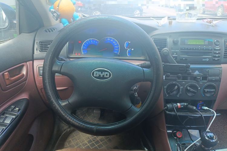 Used BYD F3 2012 Energy-Saving Model 1.5L Manual Comfort Version Steering Wheel