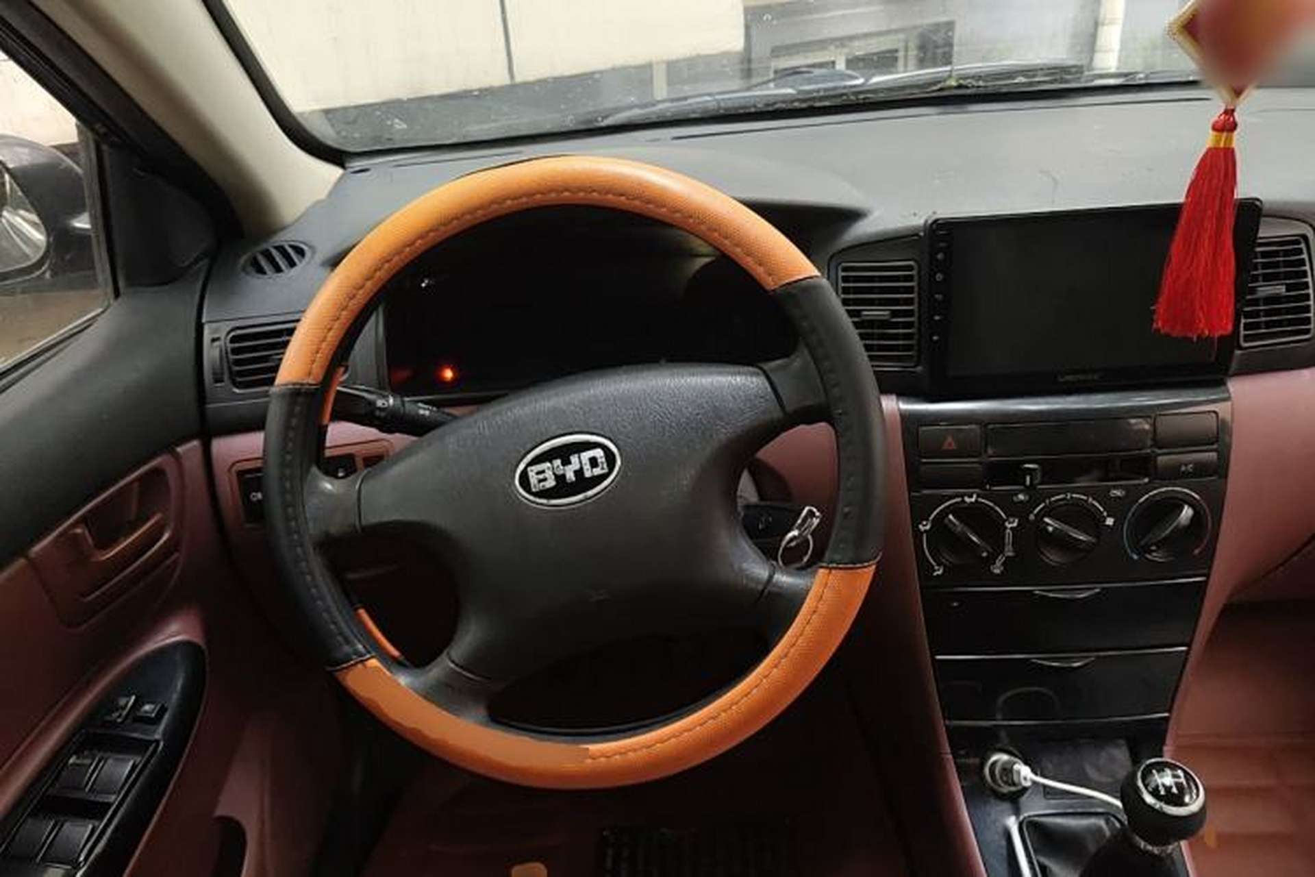Used BYD F3 2012 Energy-Saving Model 1.5L Manual Comfort Version Steering Wheel