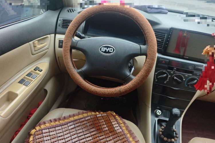 Used BYD F3 2012 Energy-Saving Edition 1.5L Manual Standard Model Steering Wheel