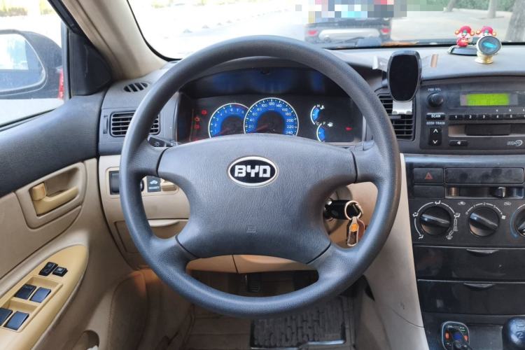 Used BYD F3 2012 Energy-Saving Edition 1.5L Manual Standard Model Steering Wheel