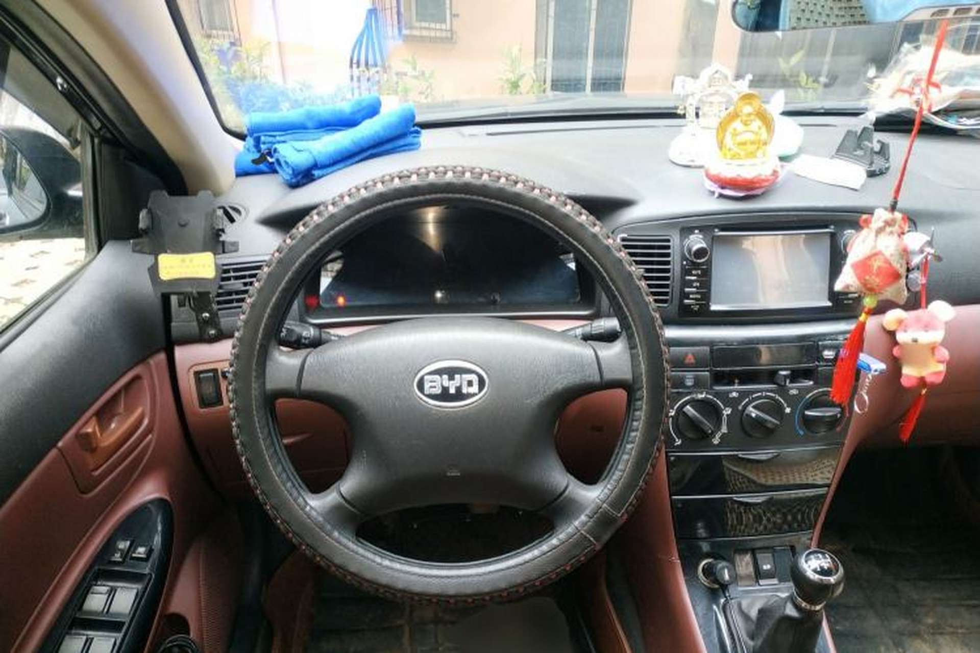 Used BYD F3 2012 Energy-Saving Model 1.5L Manual Comfort Version Steering Wheel