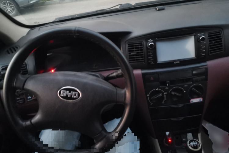 Used BYD F3 2012 Energy-Saving Model 1.5L Manual Comfort Version Steering Wheel