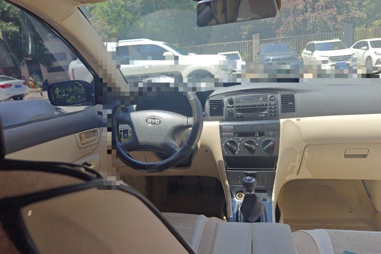 Used BYD F3 2012 Energy-Saving Model 1.5L Manual Comfort Version Steering Wheel