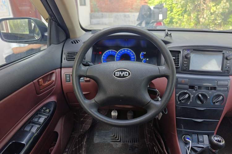Used BYD F3 2012 Energy-Saving Model 1.5L Manual Comfort Version Steering Wheel