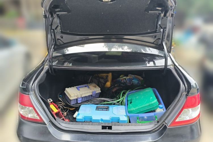 Used BYD F3 2012 Energy-Saving Model 1.5L Manual Comfort Version Trunk