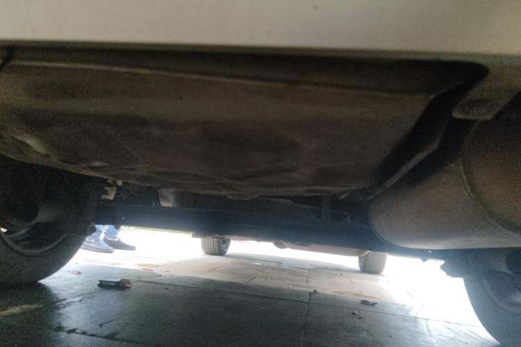 Used BYD F3 2012 Energy-Saving Model 1.5L Manual Comfort Version Chassis Rear
