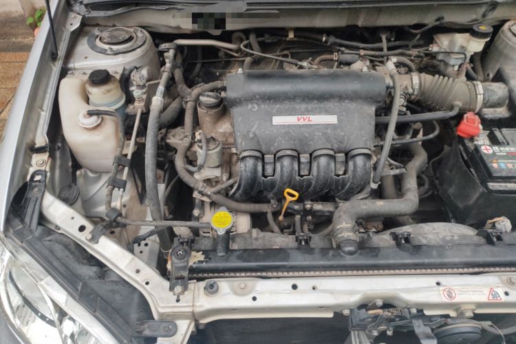 Used BYD F3 2012 Energy-Saving Model 1.5L Manual Comfort Version Engine Bay Right